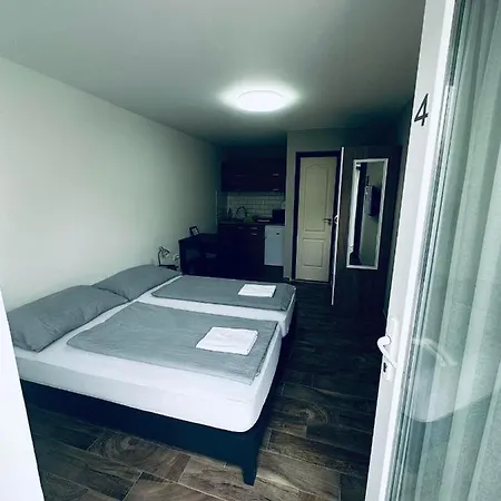 Apartment Freedom Apartman Morahalom
